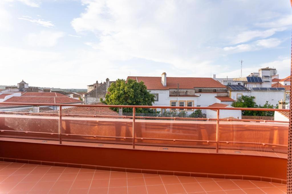 Guest House - Palacio Diana เอโวรา ภายนอก รูปภาพ