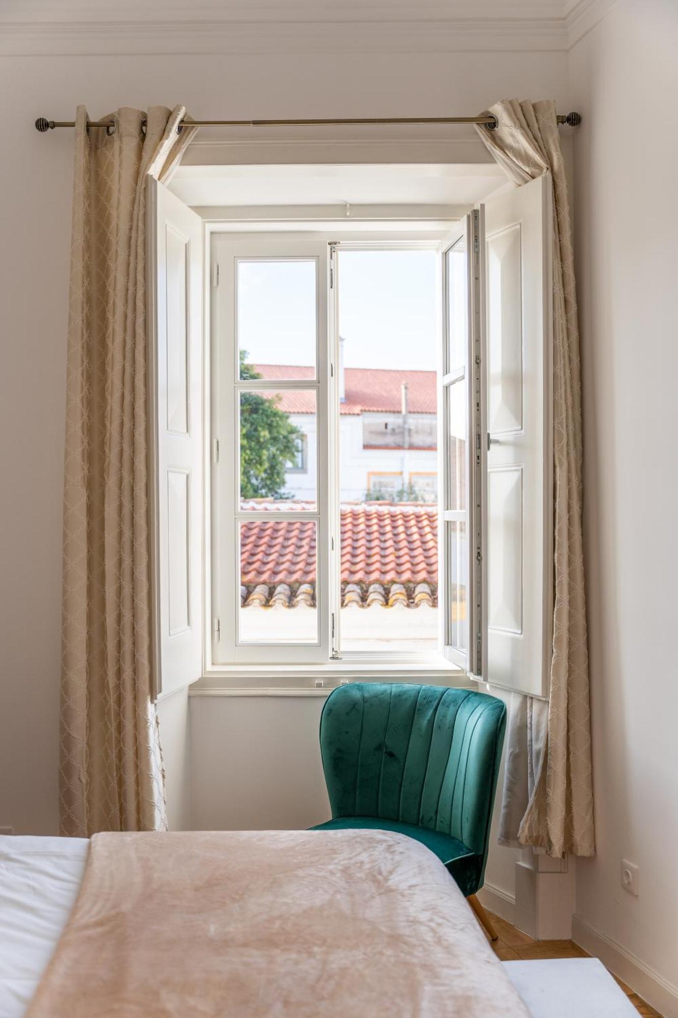Guest House - Palacio Diana เอโวรา ภายนอก รูปภาพ