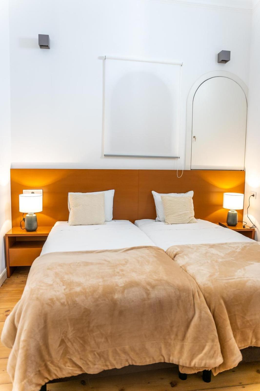 Guest House - Palacio Diana เอโวรา ภายนอก รูปภาพ